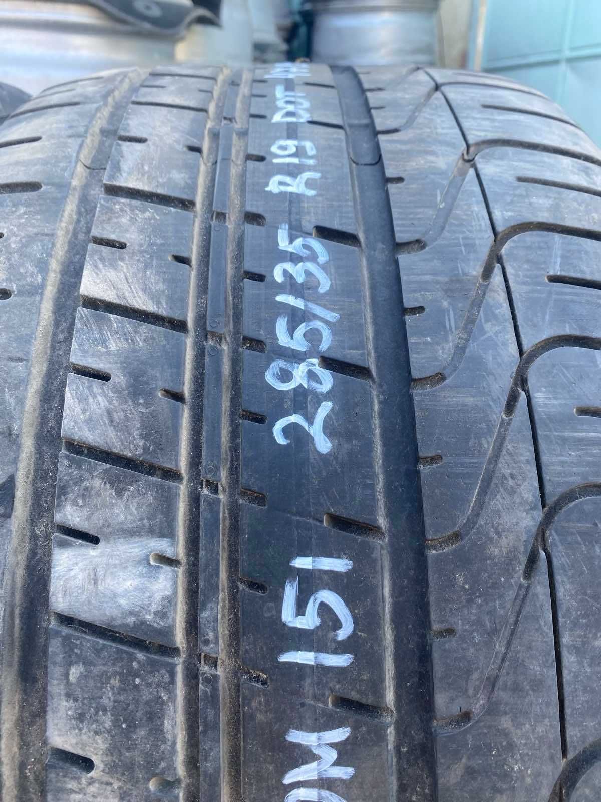 2 бр Летни Гуми Pirelli 285/35 R19 DOT 4719 ном 151