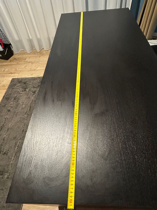 Vând birou negru IKEA