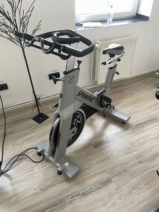 Biciclete profesionale americane Star Trac Spinner ( cycling/spinning