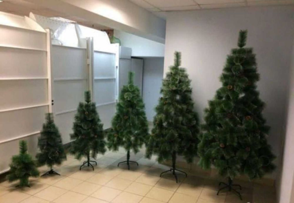 Ёлки. Елка сборная, новогодняя. Ель. Шырша. Ёлочные игрушки