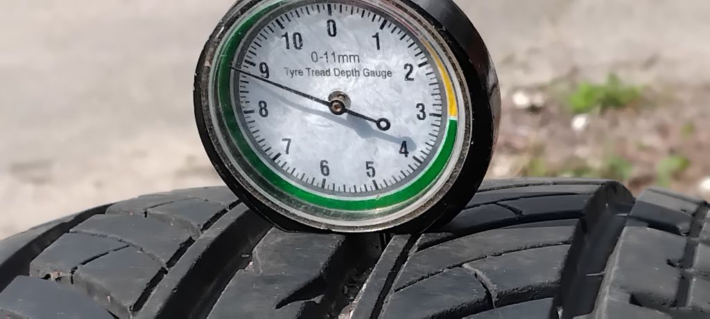Гуми 195 65 15 БФгудрич BFGoodrich 2 броя. Нов внос. Не са нови!