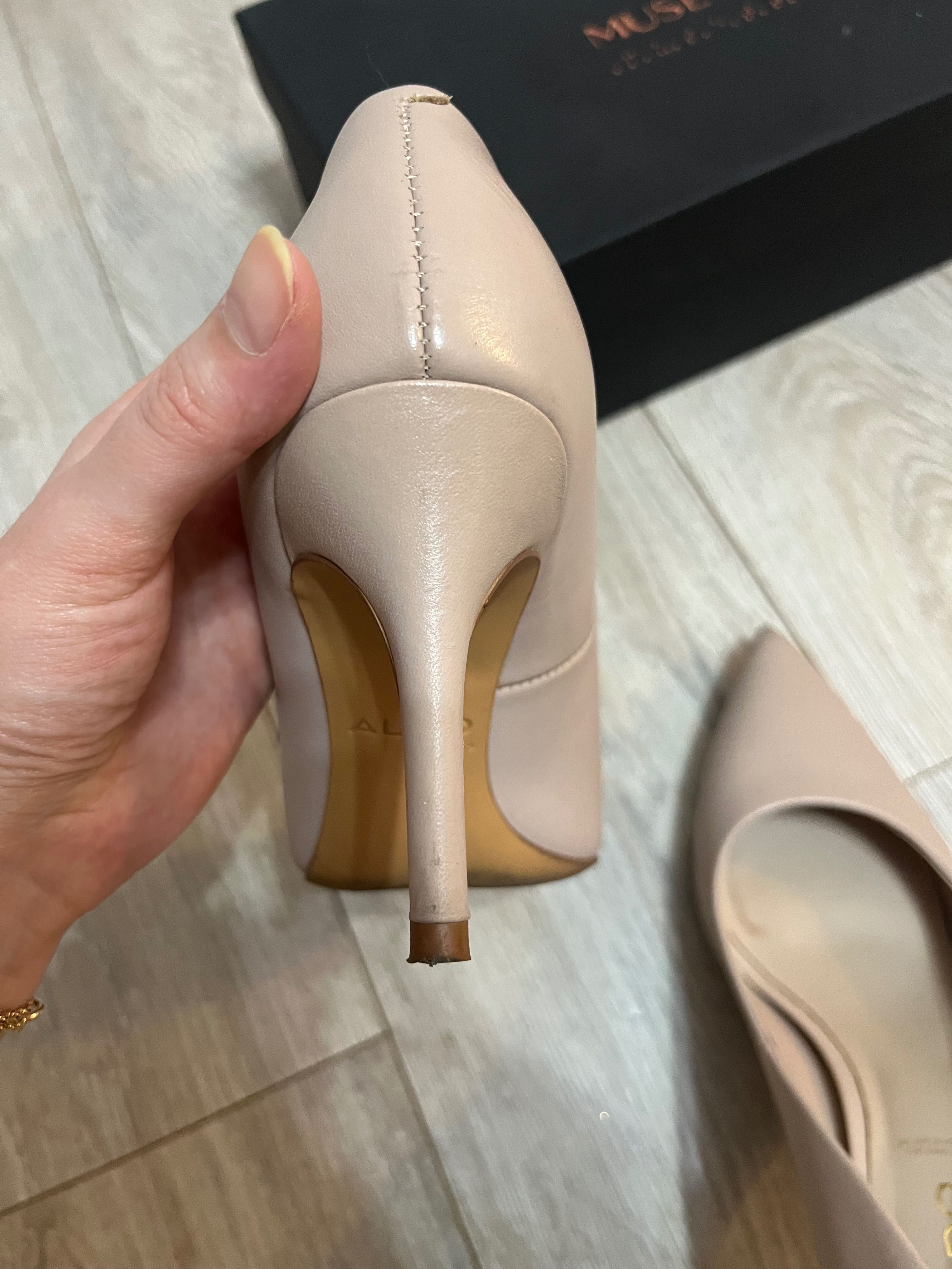 Vand pantofi Aldo 36