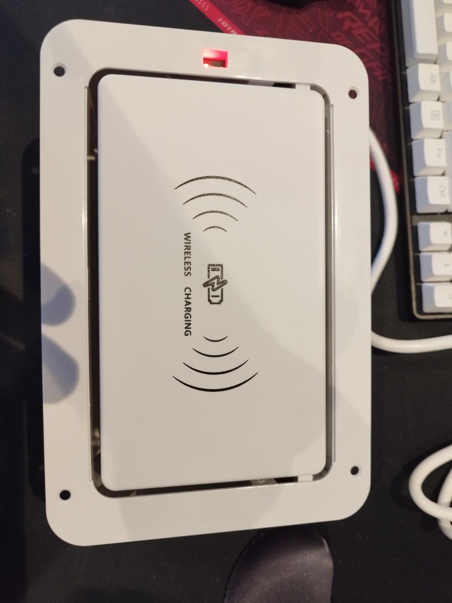 Ohuo GS261 priză retractabilă de blat cu încărcare wireless și USB