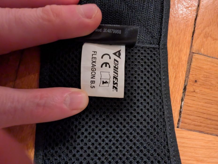 Vând protecție spate ski Dainese Flexagon mărime XL