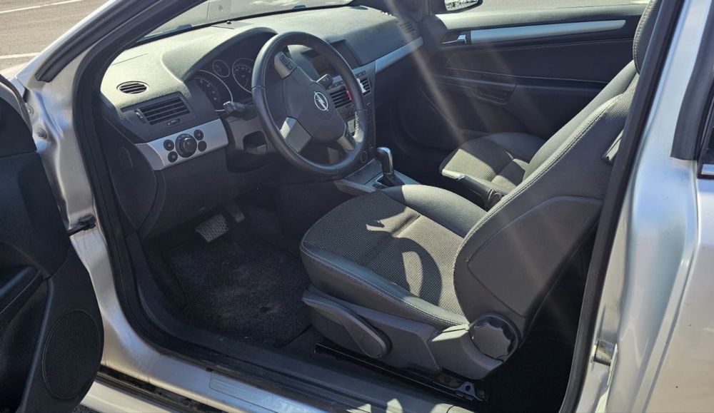 Opel Astra GTC Opc Line