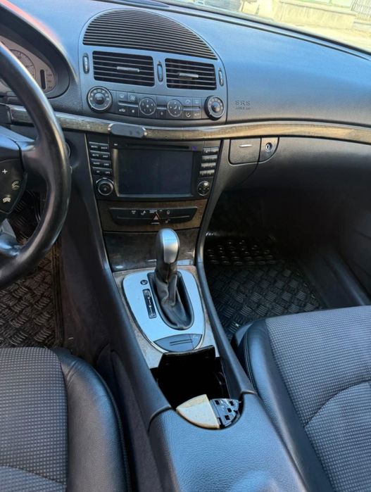 Mercedes e220 cdi на части