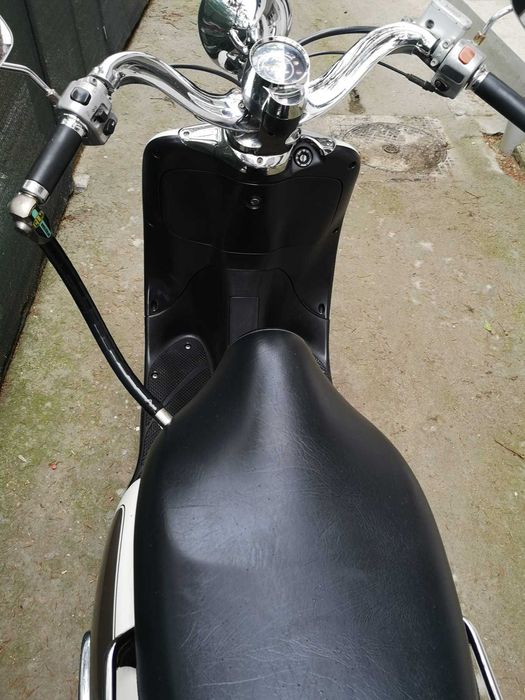 Scuter 49 cc Aprilia Mojito Custom, impecabil