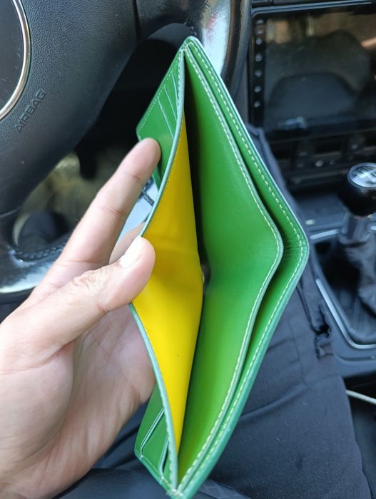 Нов Goyard портфейл