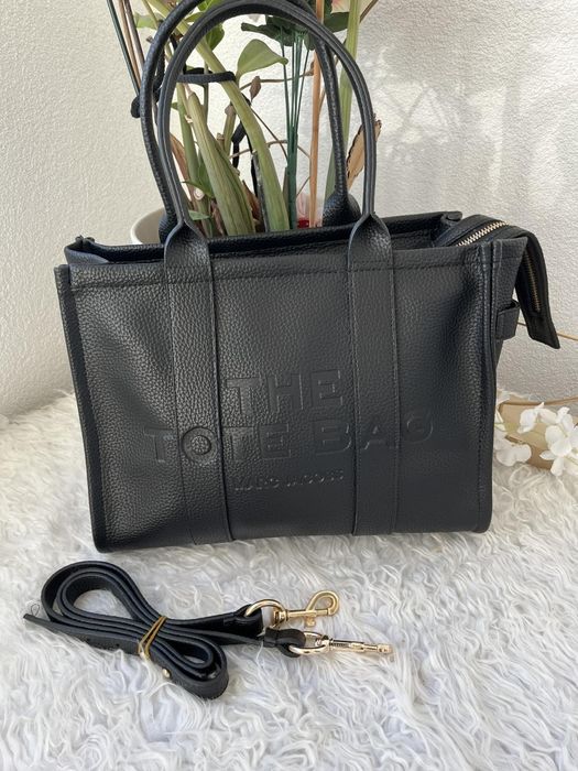 Marc Jacobs в 11цвята
