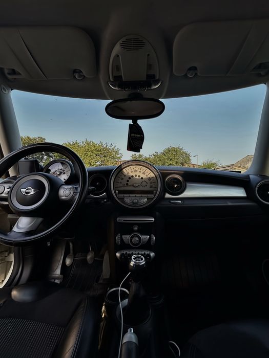 Mini Cooper Diesel 1.6 /110 cp - Pachet JCW - Bej &Negru