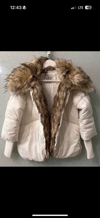Geaca cu guker de blana detasabil