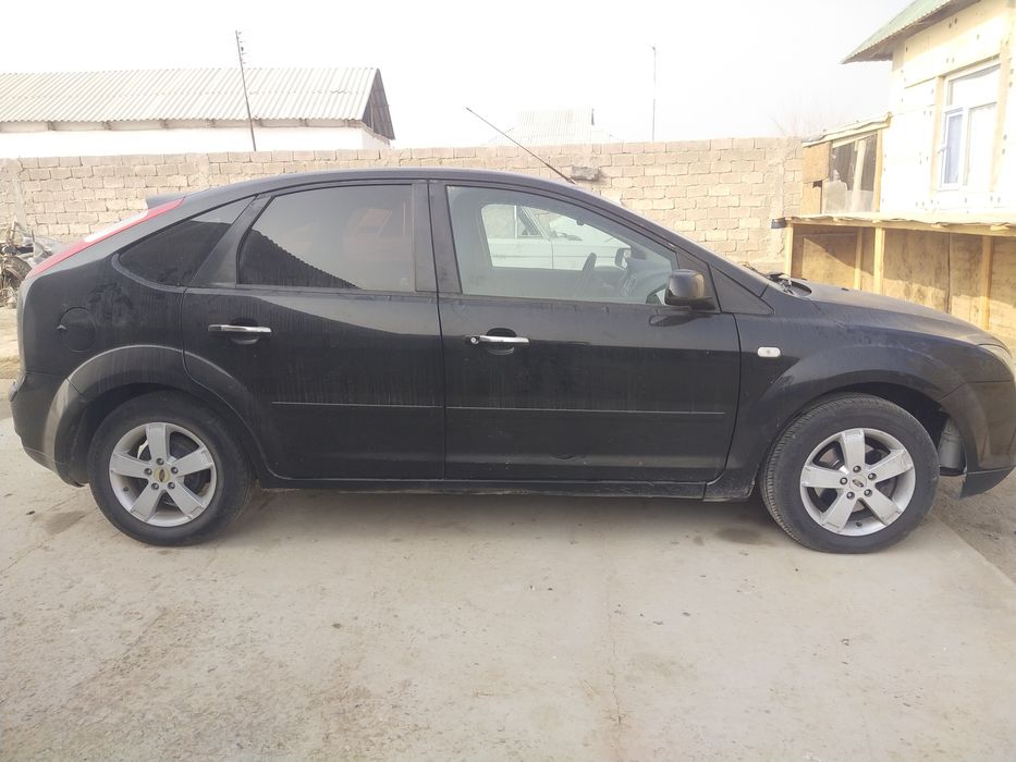 Машина Форд фокус 2