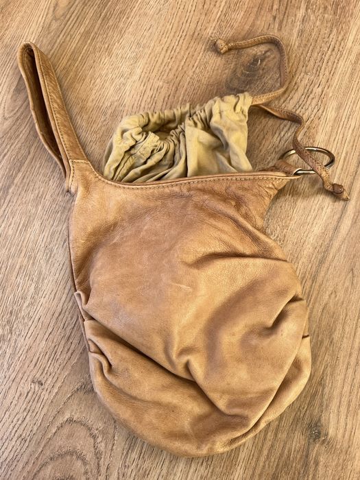 Оригинална чанта Burberry.