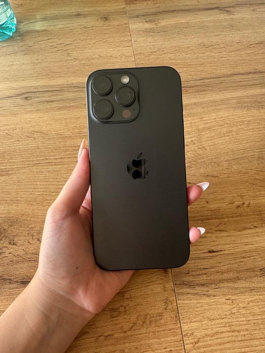 iPhone 16 Pro Max, Black Titanium, 256GB