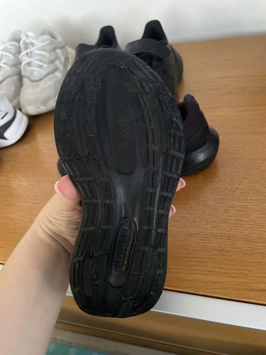 НОВИ маратонки на Адидас Adidas