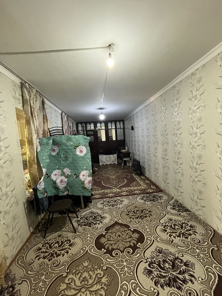 Ховли сотилади срочна