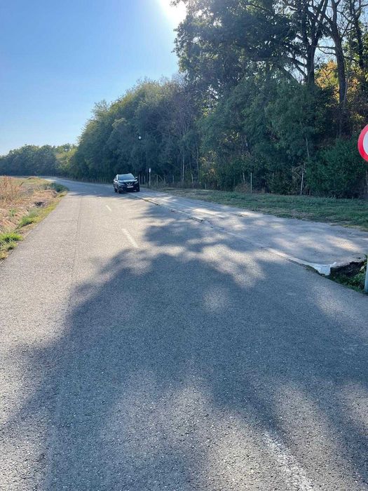 Calugareni, TEREN INTRAVILAN 1000 MP deschidere  2 laturi langa padure