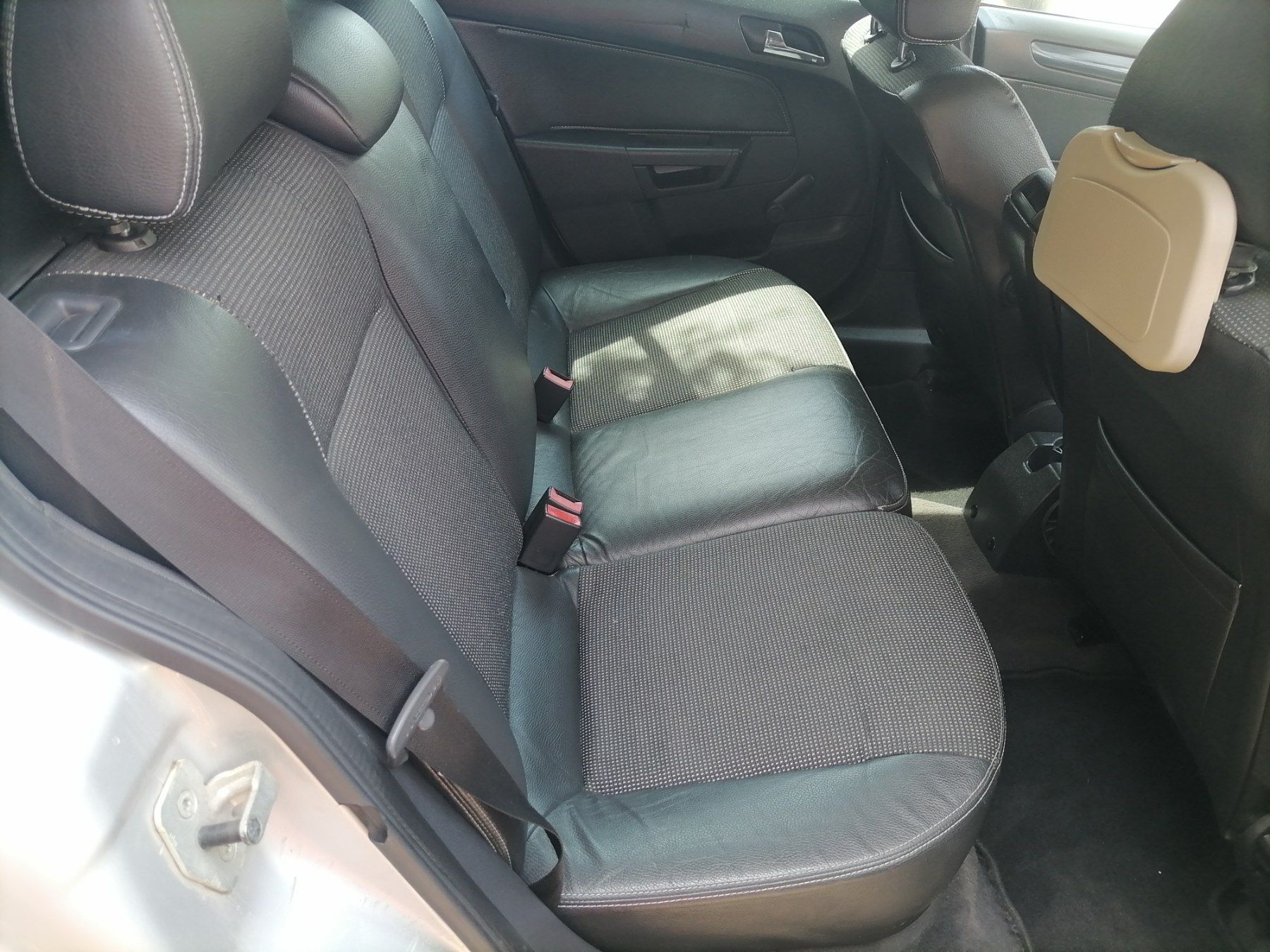 Opel l Astra   H