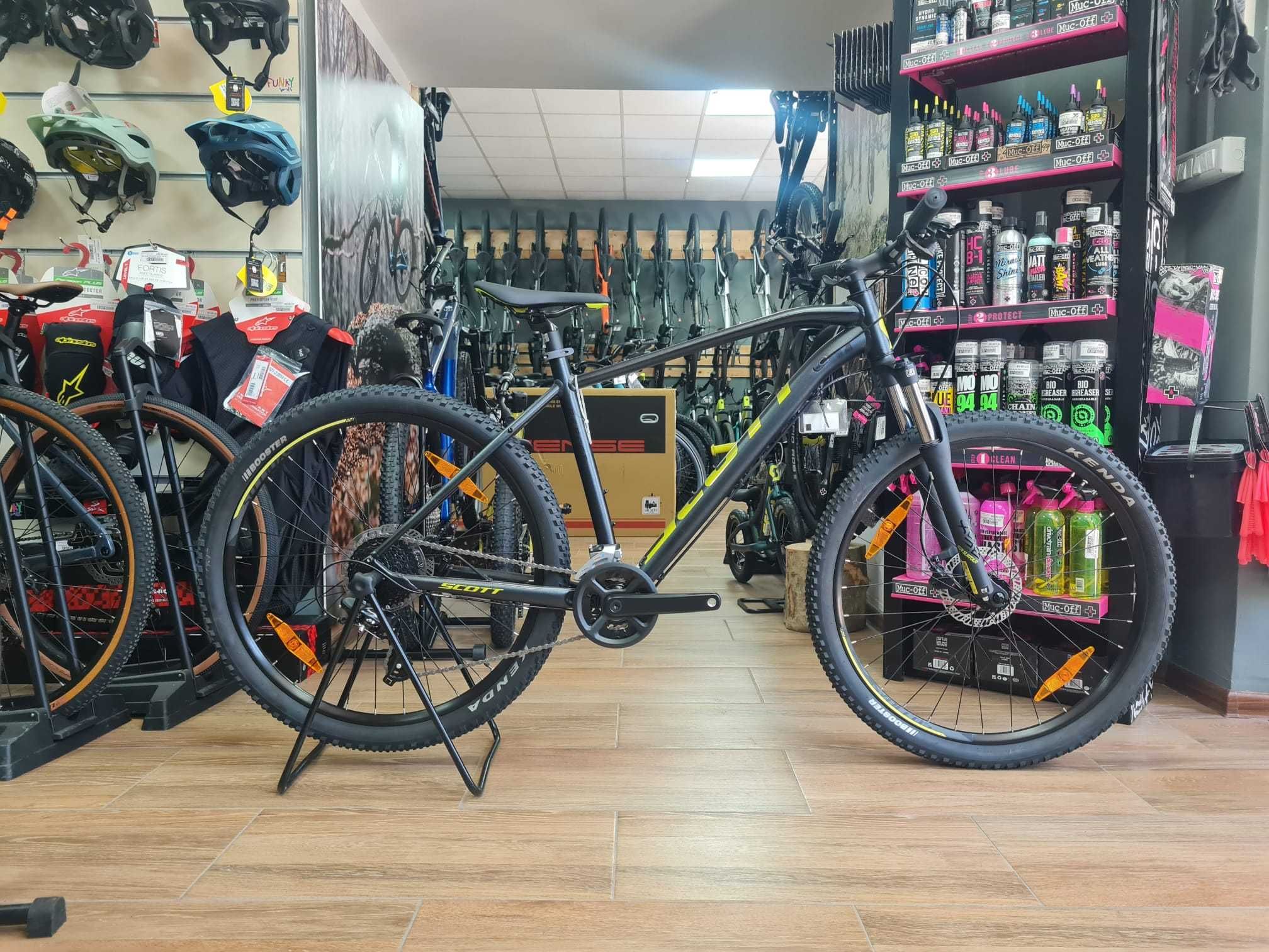 Bicicleta Scott Aspect 760 L in stoc la Est Bike Funky Sports