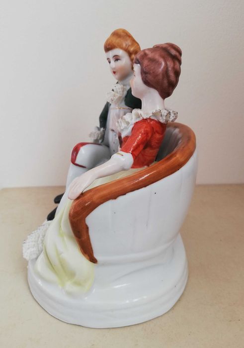 Порцеланова фигура