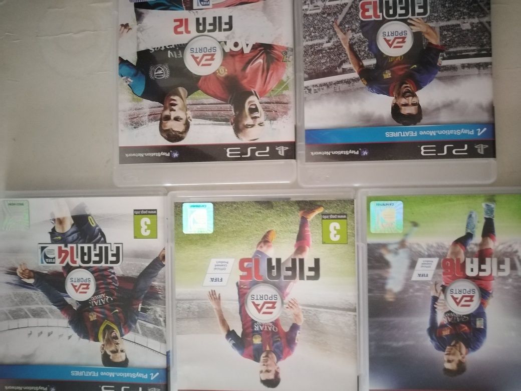 5 jocuri FIFA 15,16,.. PlayStation 3 toate la pachet la prețul de 70 l