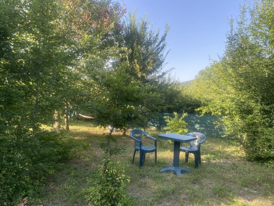 Продава  5 декара село Долище