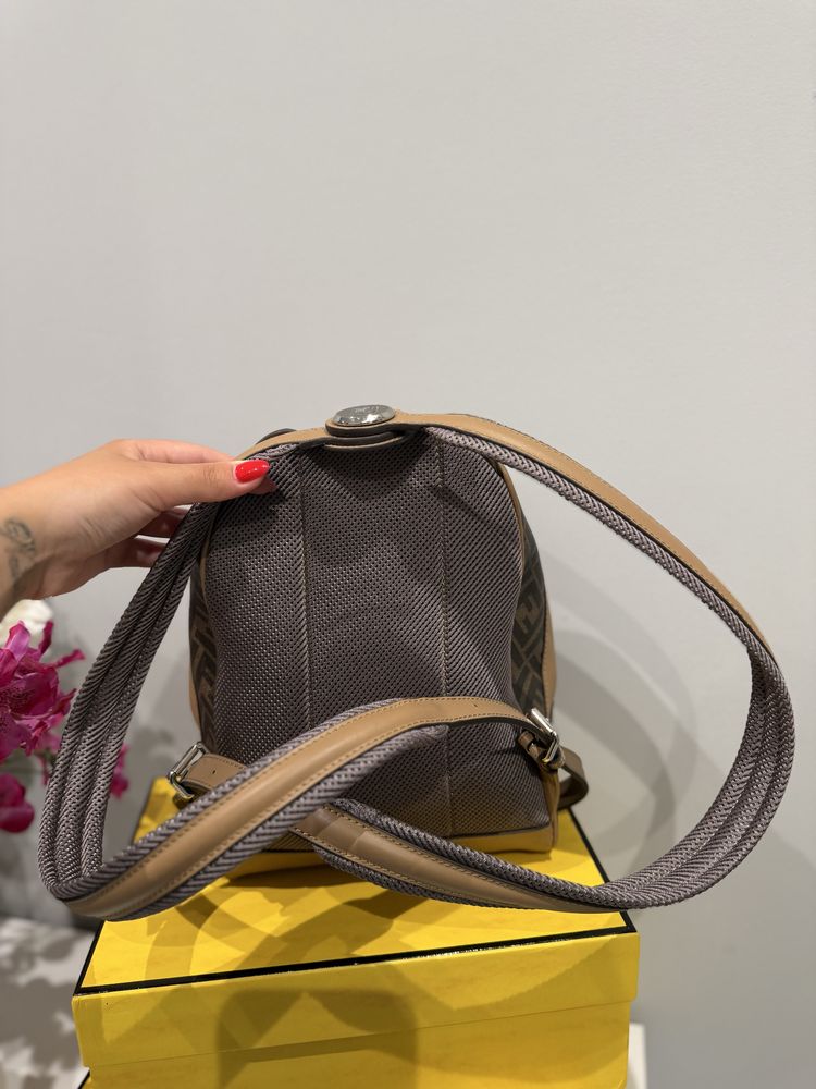 Дамска раница FENDI