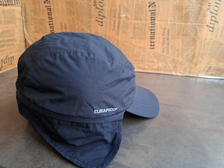 мъжка шапка с козирка Adidas,зимна жокейка адидас,