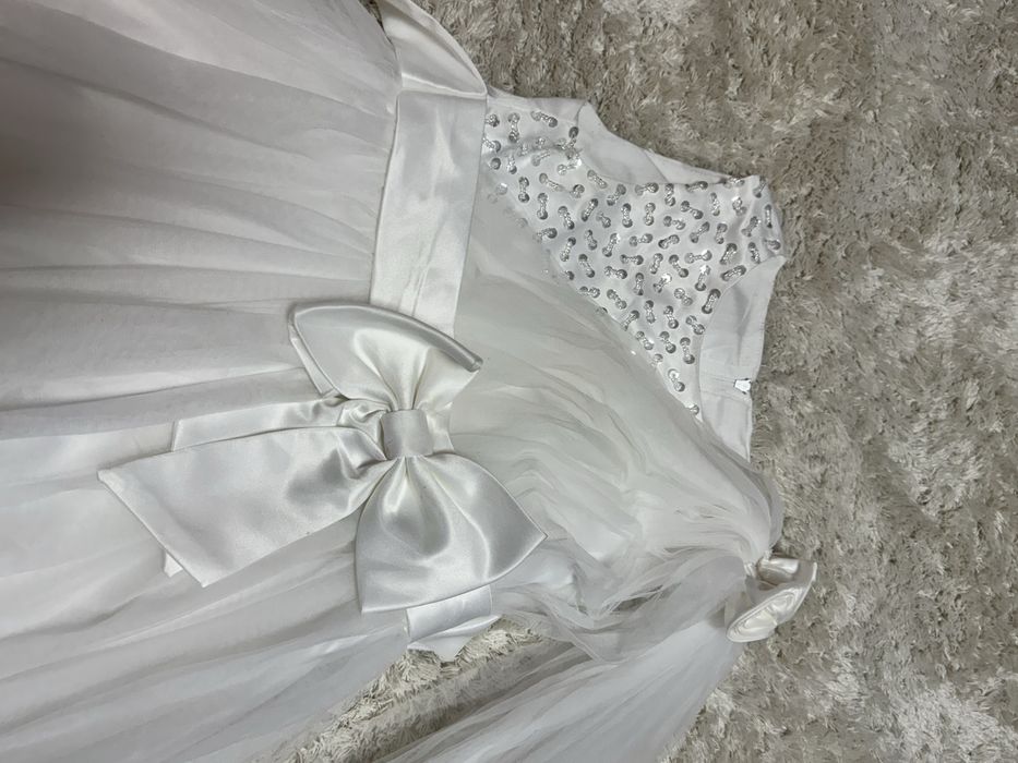 Rochie mireasa fete7-8 ani