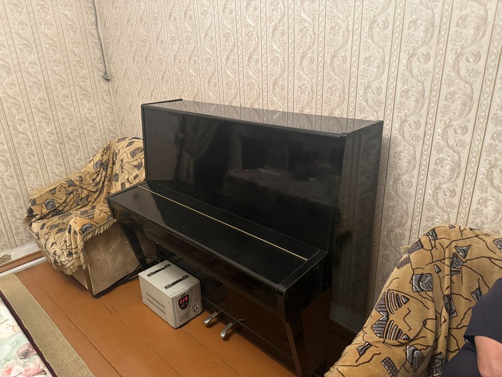 Продается пианино Октава