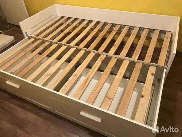 Продаю кровать и шкаф Икеа