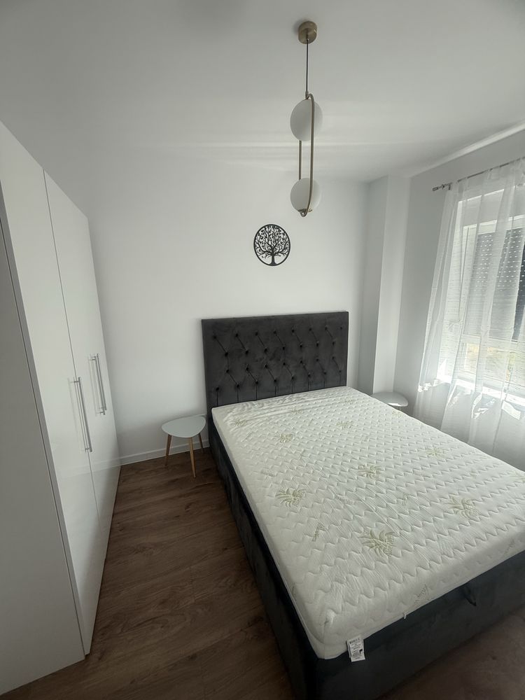 Proprietar, inchiriez apartament 3 camere, city of mara