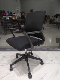Офисное кресло для руководителя и персонала модель 6033С