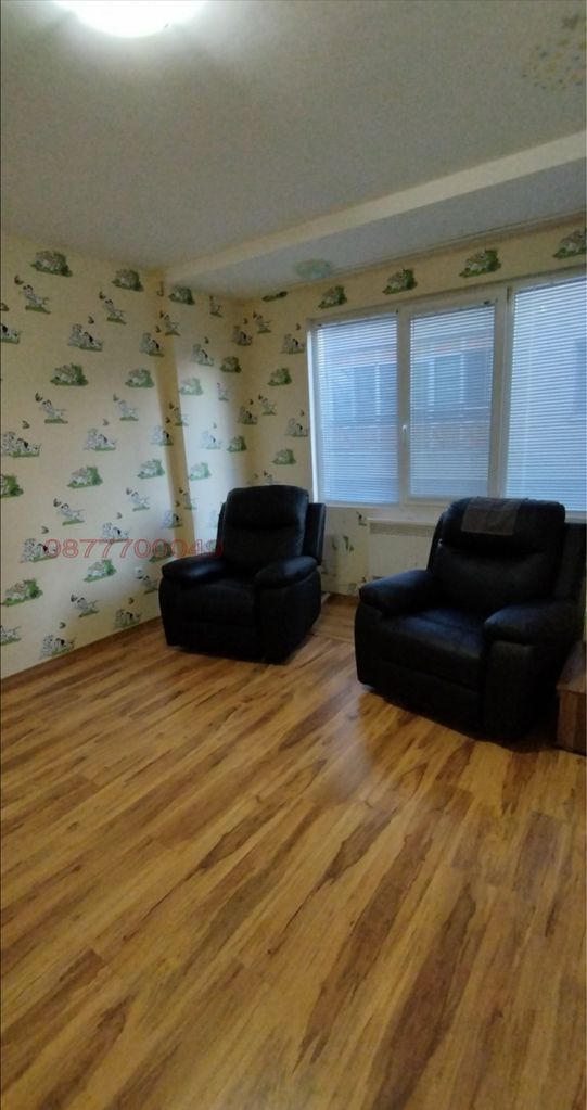 Дава се под наем Тристаен апартамент в Ботевград - 72 кв.м за 550 € - Снимка #6
