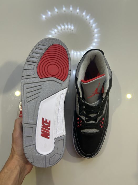 Jordan 3 black cement marimea 43