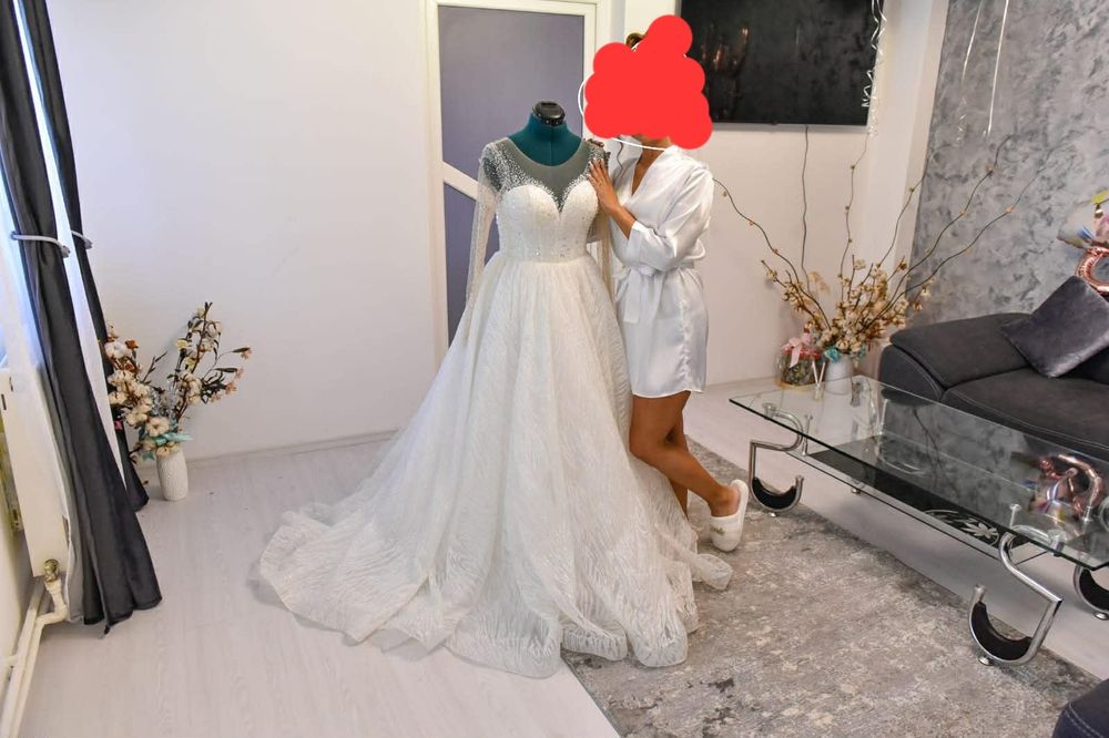 Rochie mireasa + voalul mărimea xs