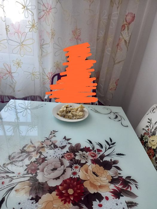 Продам кухонный стол