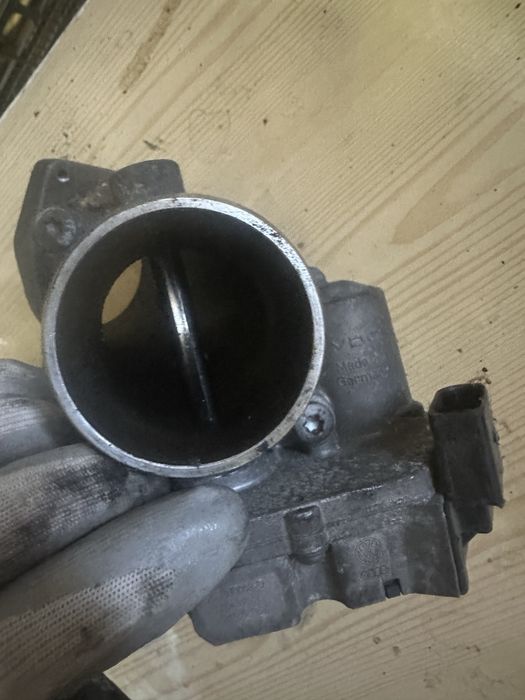 Дросел 3.0ТДИ Дроселова клапа 3.0TDI