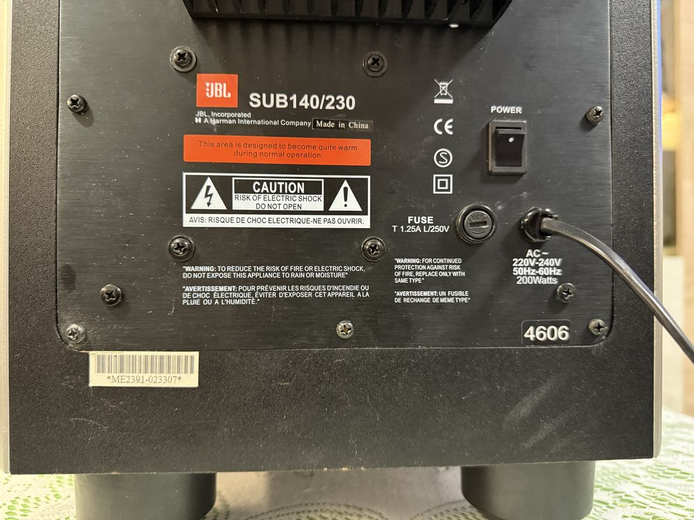 JBL SUB-140 Subwoofer 8”