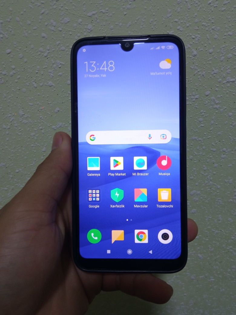 Redmi 7  3/32 holati ideal