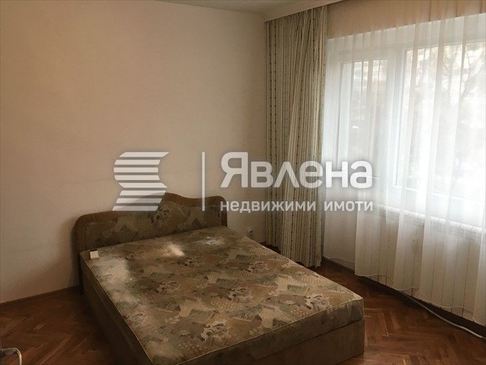 Дава се под наем Двустаен апартамент в Бургас, Славейков - 61 кв.м за 350 € - Снимка #3