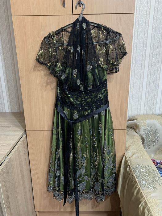 Продам платье