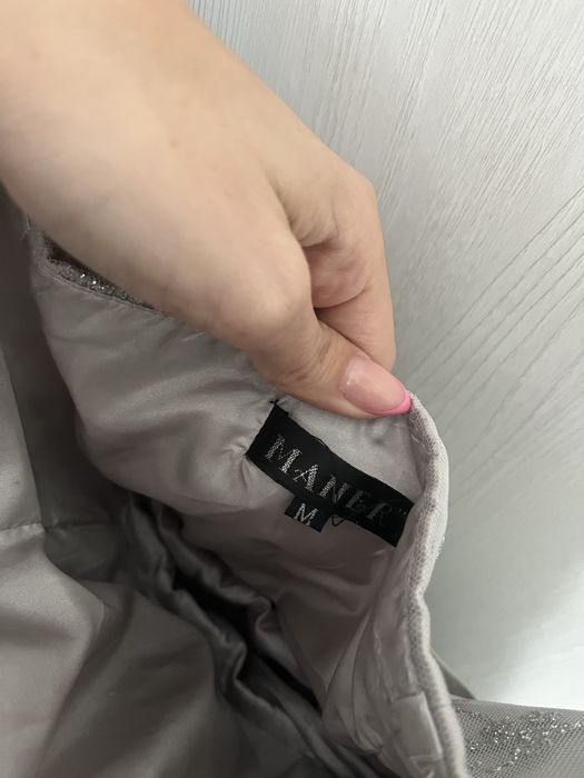 Чисто нова рокля за повод