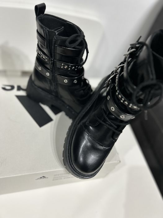 Ghete zara ,purtate de cateva  ori