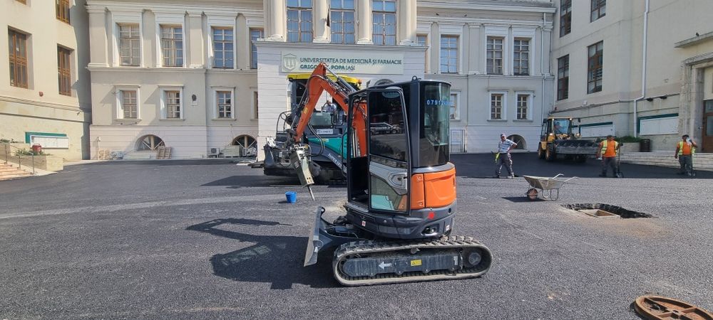 Miniexcavator, excavator, de inchiriat, inchiriere