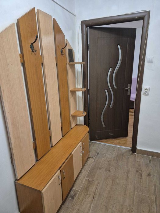 Inchiriez apartament cu 2 camere strada Spartacus