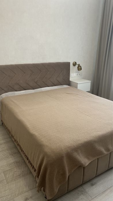 двухспальная кровать 160*200