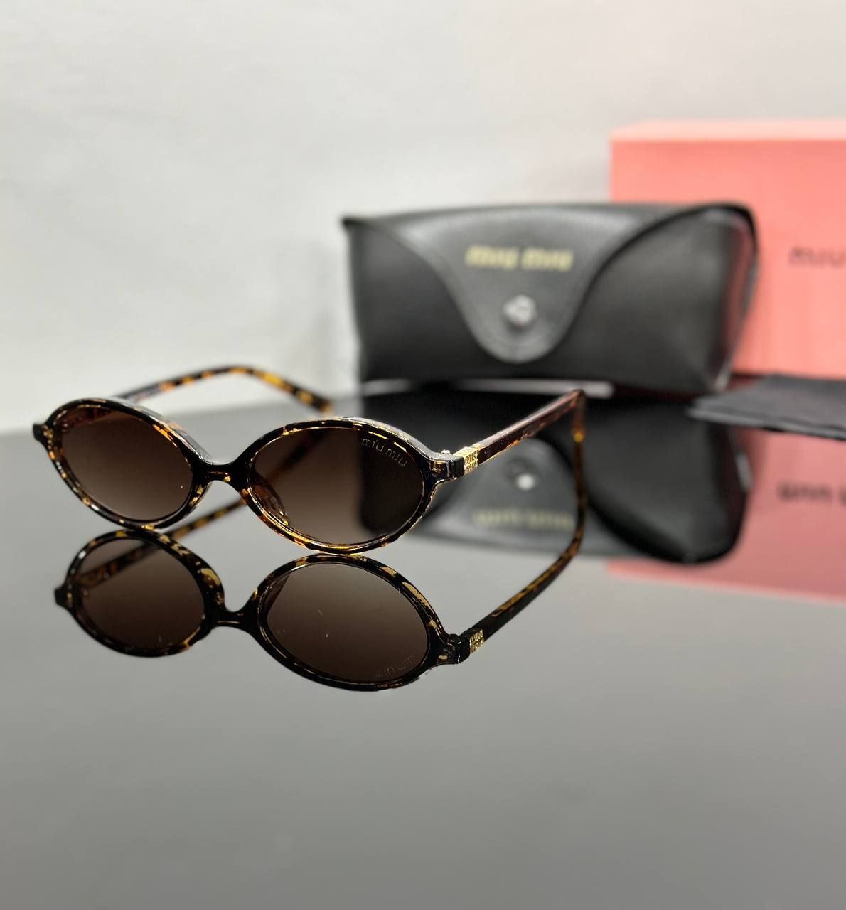 Слънчеви очила – Miu Miu, Prada, Fendi