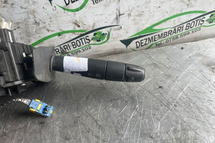 Maneta semnalizare 901057668 Dacia Logan prima generatie (facelift)