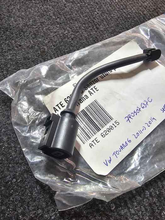 Senzor uzura placute frana nou original Volkswagen / Audi  / Porsche